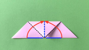 左右を折るところ