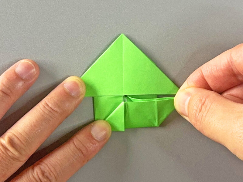 右へ開いているところの画像3