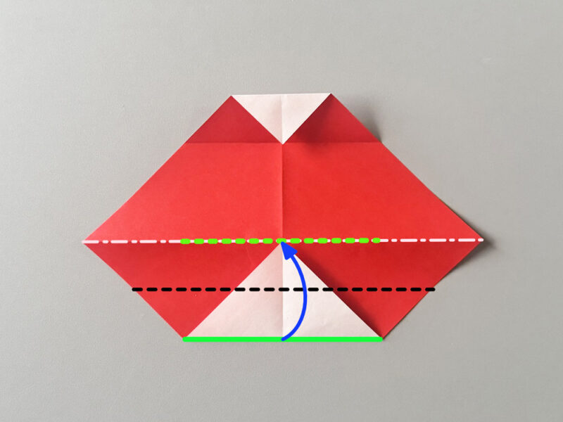 下を折るところの画像