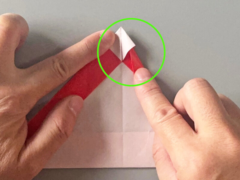 中から折っているところの画像